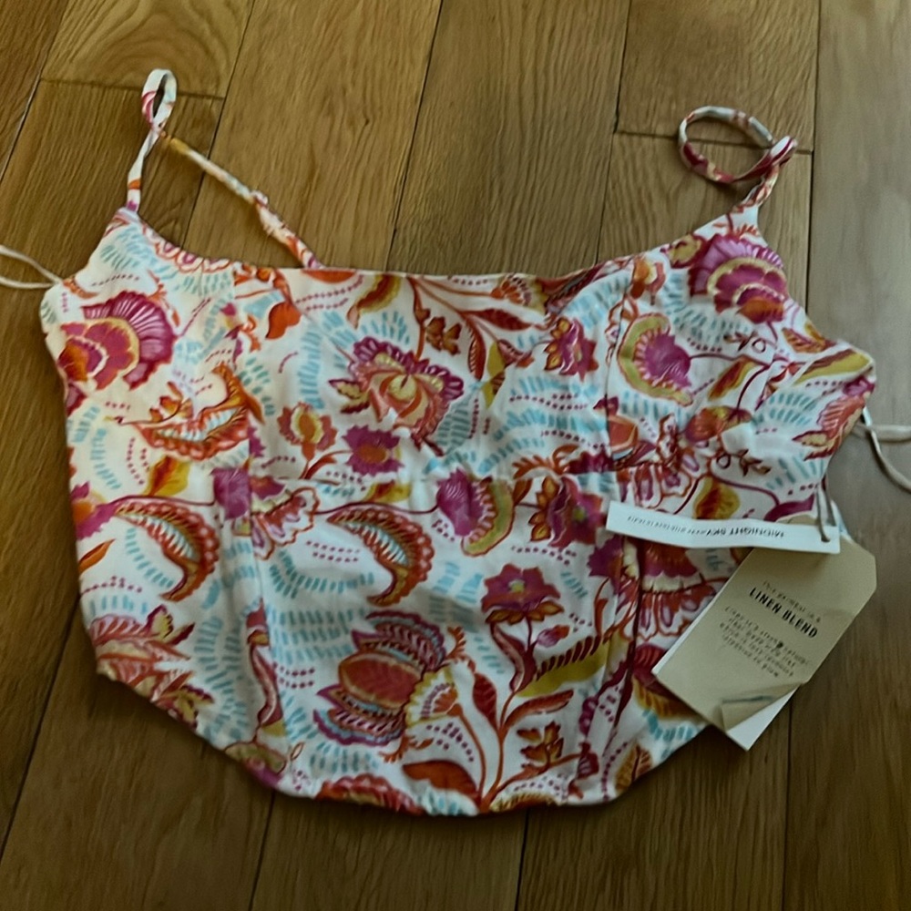 NWT crop colorful tank